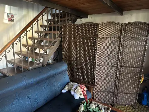 Casa 4 ambientes con 1 baño