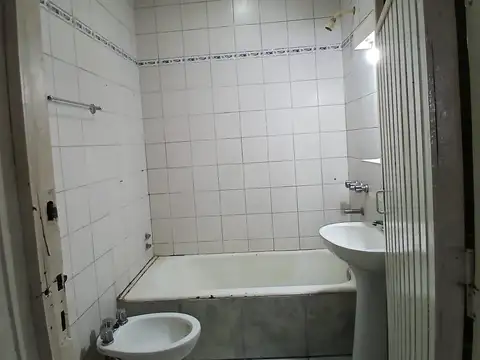 Depto Tipo Casa 5 ambientes con 1 baño