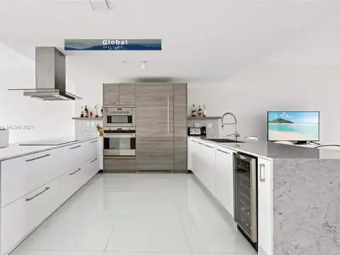 Departamento en Venta de 4 dormitorios