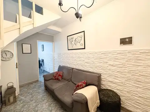 Depto Tipo Casa en Venta de 3 ambientes