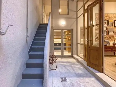 CASA AL FRENTE EN VENTA ECHESORTU 3 dormitorios