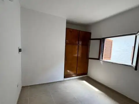 Casa 6 ambientes con 5 baños
