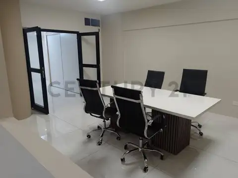 Uruguay 77900, Piso 2
