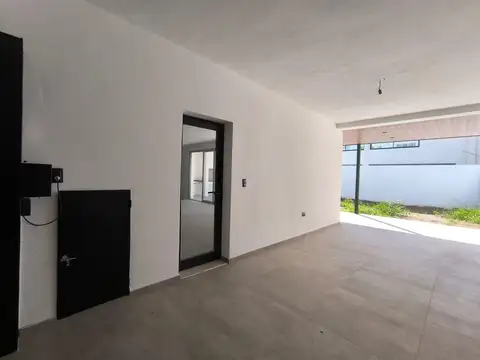 Casa en venta 3 dormitorios Solares