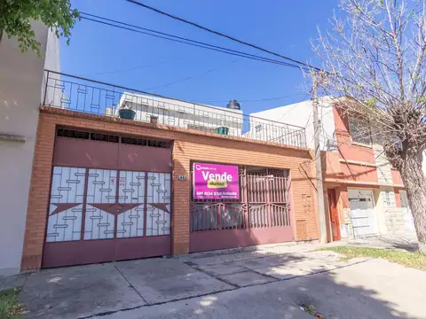 GARIBALDI AL 1400 - CASA EN VENTA 3 DORMITORIOS - BARRIO MATHEU ROSARIO