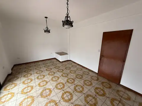 Departamento en Alquiler en Villa Santos Tesei, $ 850.000