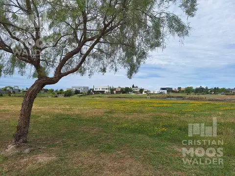 Terreno en Venta 25  mts Frente