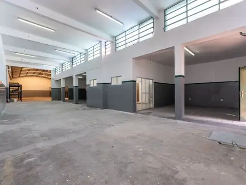 Vta. Galpon y dep. de gran dimension - Avellaneda