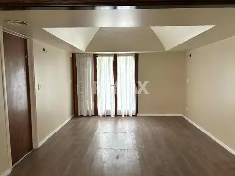 Casa 6 ambientes con 2 baños