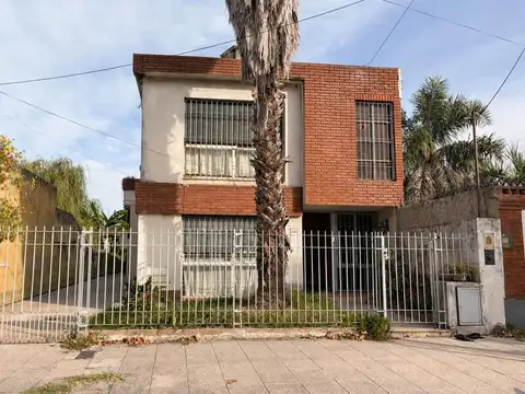 VENTA CASA 4 AMB, EZPELETA ESTE.