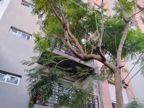 Venta DEPARTAMENTO Monoambiente divisible - IMPECABLE- APTO CREDITO- Morón - MUY