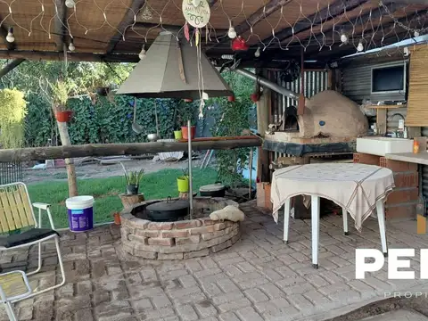 Casa en Venta con 3 cocheras
