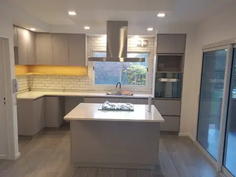 Casa en Venta al Oeste