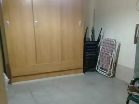 Casa 2 ambientes con 1 baño
