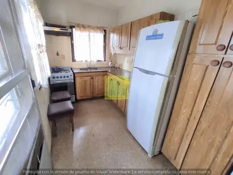 Casa 3 amb en Ramos Mejia con un excelente parque