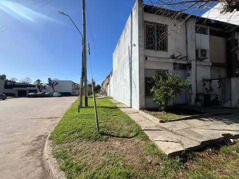 Depto Tipo Casa en Venta 28 años