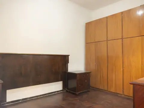Depto Tipo Casa en Venta 56 años