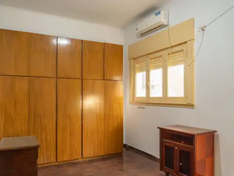Depto Tipo Casa en Venta en Flores, USD 97.000