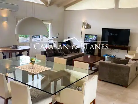Quinta en Venta con 4 cocheras
