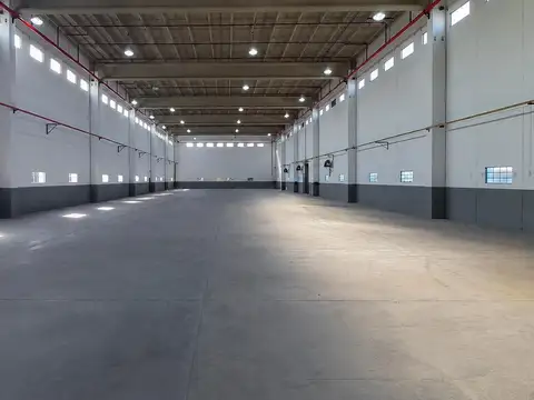 ALQUILER NAVE LOGISTICA 1.895 M² - FLORENCIO VARELA