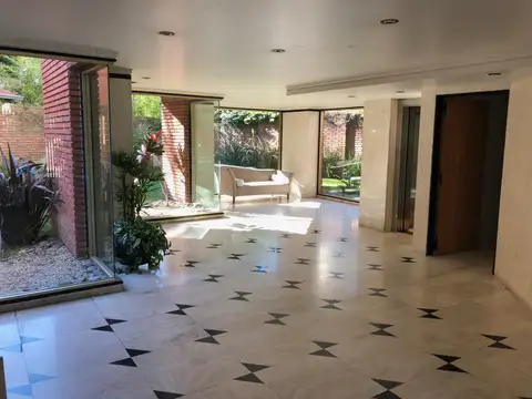 Departamento en Venta en La Lucila Libertador / Río, USD 545.000