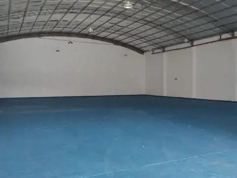 Galpon en Venta 30  mts Fondo
