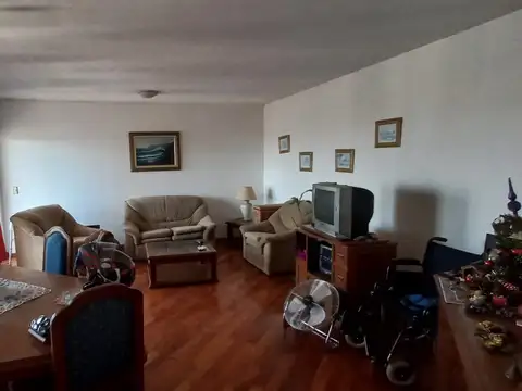 2amb  super luminoso amueblado contrafrente