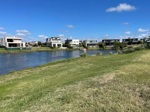 Terreno en Venta de 856,0 m2