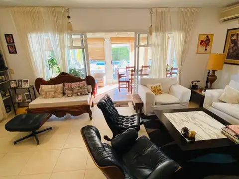 Casa en Venta al Oeste