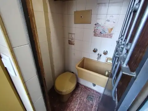 VENTA SEMIPISO 4 AMBIENTES BALCON AL FRENTE BOEDO
