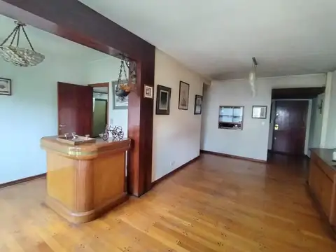 VENTA SEMIPISO 4 AMBIENTES BALCON AL FRENTE BOEDO