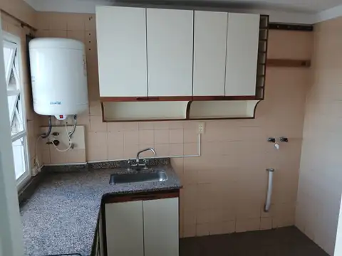 DEPARTAMENTO DE DOS AMBIENTES EN ALQUILER EN RAMOS MEJIA NORTE