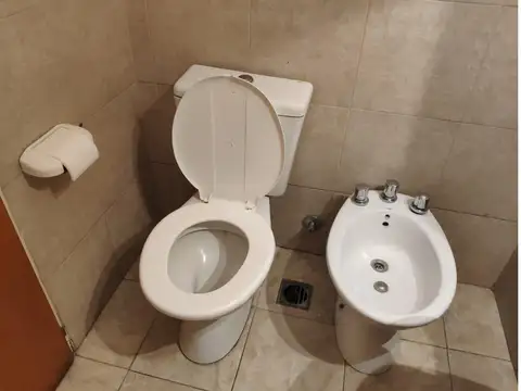 DEPTO MONOAMBIENTE EN PLANTA BAJA CON PATIO, VILLA BALLESTER