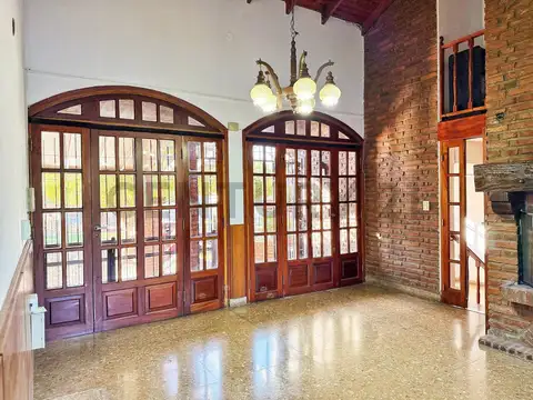 Casa en Venta con 1 cochera