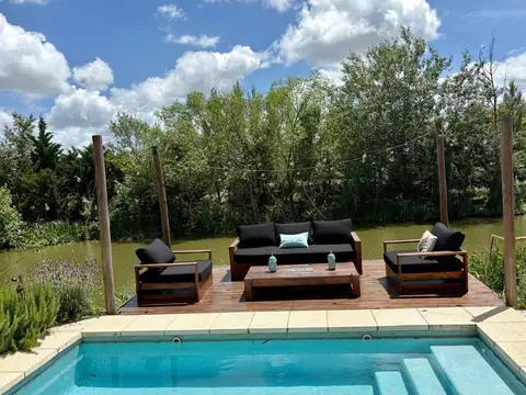 Casa 6 ambientes con 4 baños