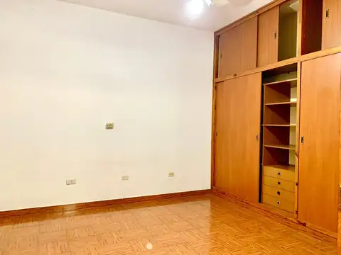 Depto Tipo Casa en Venta en Saavedra, USD 129.000