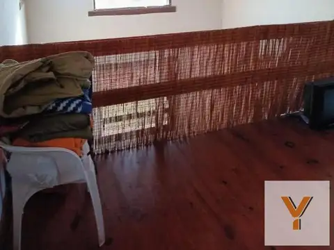 Casa 2 ambientes con 1 baño