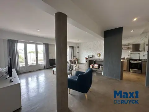 Departamento 2 o 3 ambientes en Bernal, con terraza y patio
