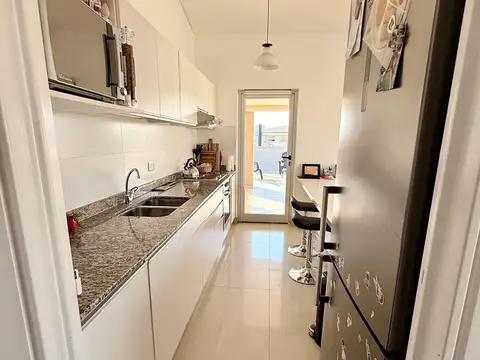 Departamento en Alquiler con 1 cocheras