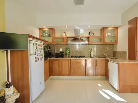 Avenida Bartolomé Mitre 1800