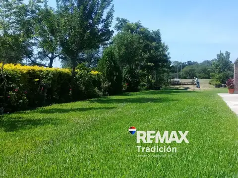 VENTA CASA + LOCAL COMERCIAL,  SOBRE RUTA 90