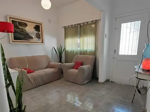 Casa en venta, amplia, luminosa, 4 dormitorios, 187m2