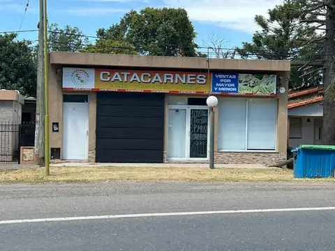 VENTA - LOCAL COMERCIAL CON DEPARTAMENTO Y PATIO - ZAVALLA