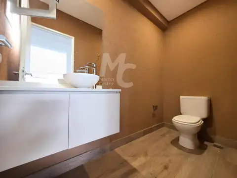 Casa en Alquiler al Este