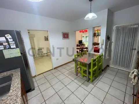 Casa en Venta en Villa Elisa, USD 265.000
