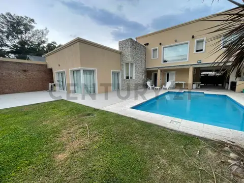Casa en Venta de 3 dormitorios en Villa Elisa