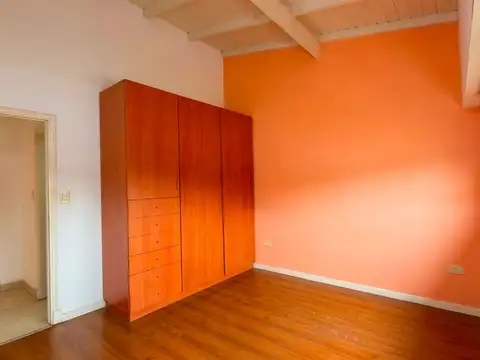 Depto Tipo Casa en Venta con 1 cocheras