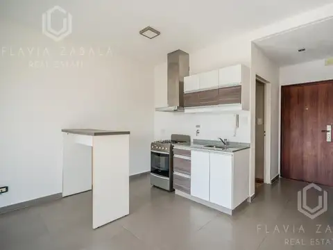 Venta monoambiente con balcón en Boedo