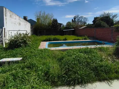 Casa en alquiler en Lisandro Olmos Etcheverry