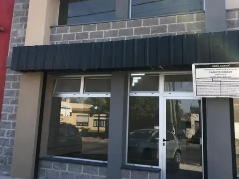 ALQUILER Local comercial  sobre Av San Martin